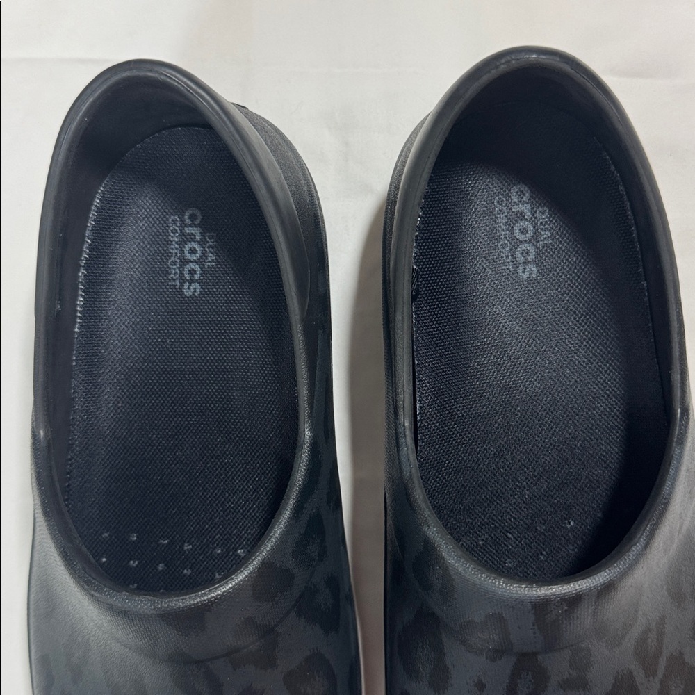 Crocs Neria Pro II Womens 10 Black Leopard Slip Resistant Work Clogs Slip On - Picture 7 of 12